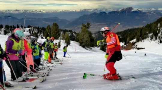 zajęcia z nauki jazdy na nartach